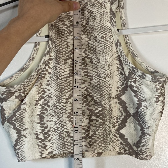 Beach Riot Anna tank reptile cream/gray snake print small - Picture 11 of 12